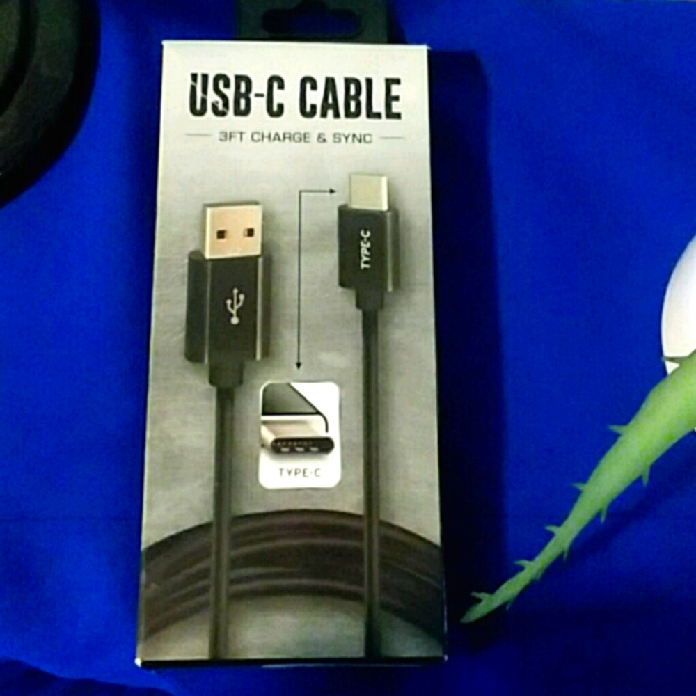 STILL IN BOX! 3ft USB-C Cable